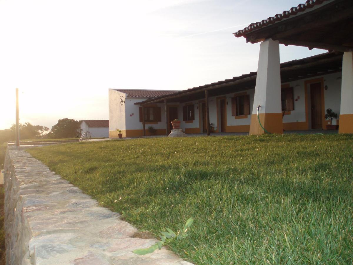 Гостевой дом Turismo Rural Pedremoura Vila Ruiva  Экстерьер фото